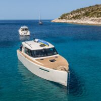 Aliskaf 37 speed boat